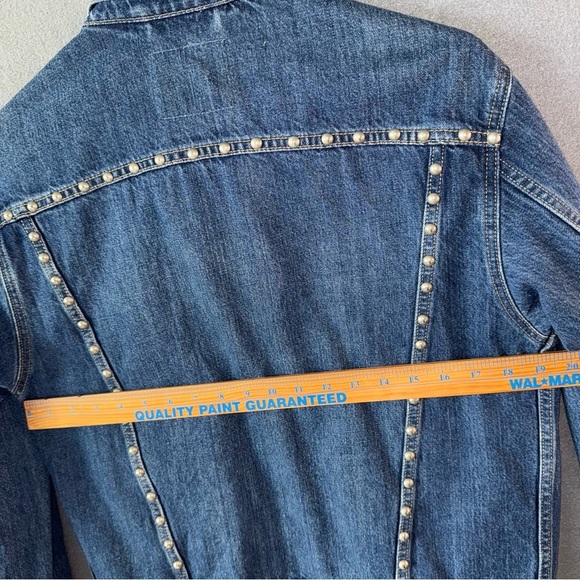Levi’s Studded Blue Denim Trucker Statement Edgy Jean Jacket Women’s Medium - Picture 8 of 16